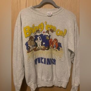 1993 vintage Minnesota Viking looney tunes crewneck sweater
